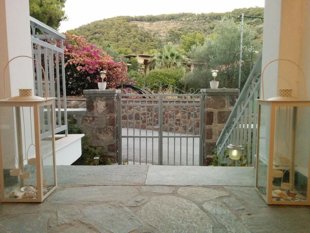 Panos Studios Poros Town Bagian luar foto