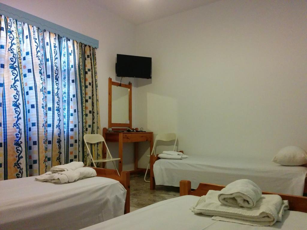 Panos Studios Poros Town Bagian luar foto
