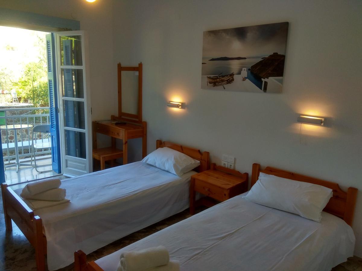 Panos Studios Poros Town Bagian luar foto